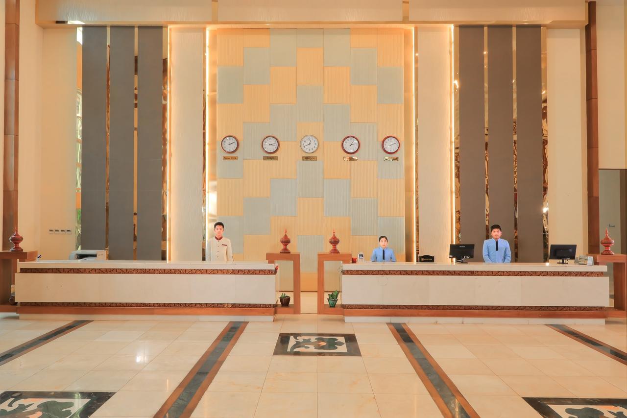 The Hotel Grand Ace Naypyidaw Εξωτερικό φωτογραφία