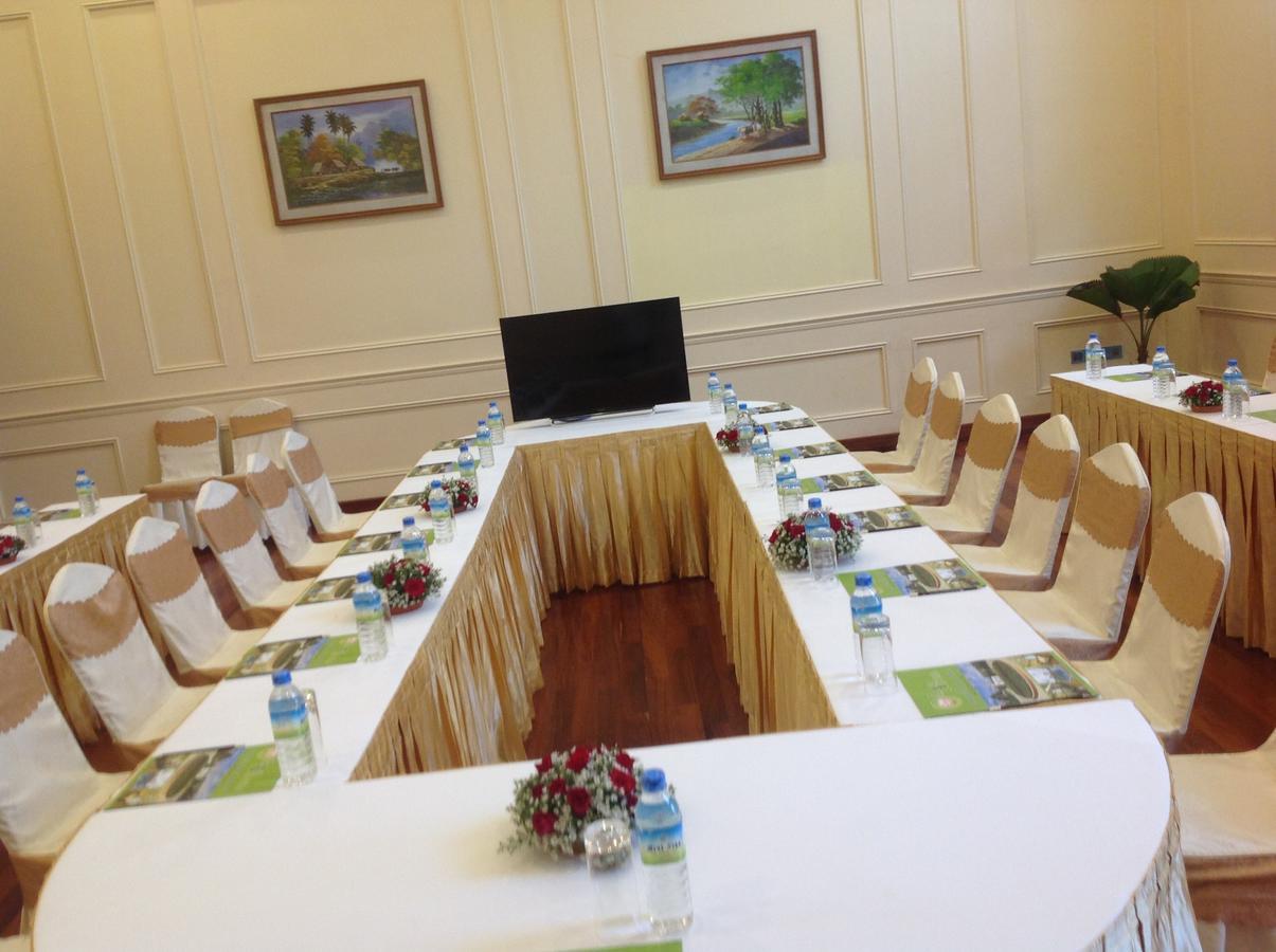 The Hotel Grand Ace Naypyidaw Εξωτερικό φωτογραφία